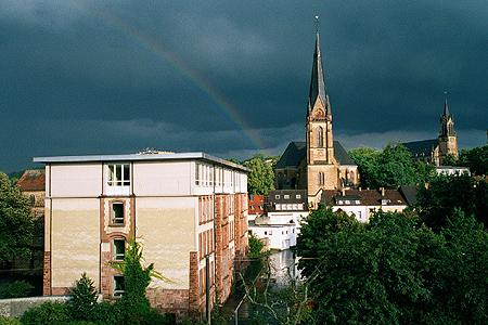 Der Alte Turm in Dudweiler (ganz links versteckt); Turmschule, Christuskirche, St.Marien. 