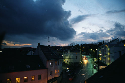 Schönweibergass - Bashnhofstraße in Dudweiler.